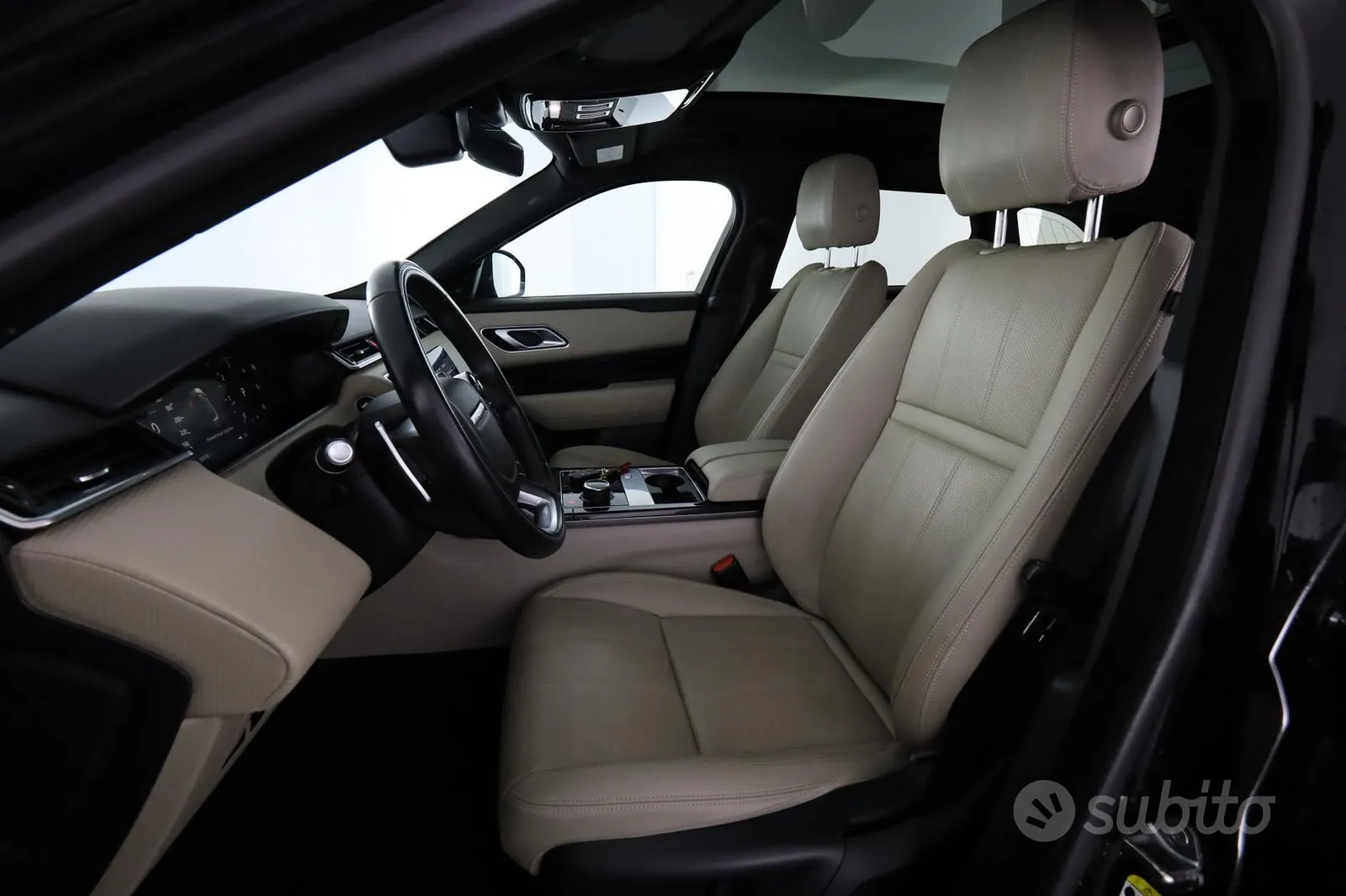Land Rover Range Rover Velar 2020 photo 2