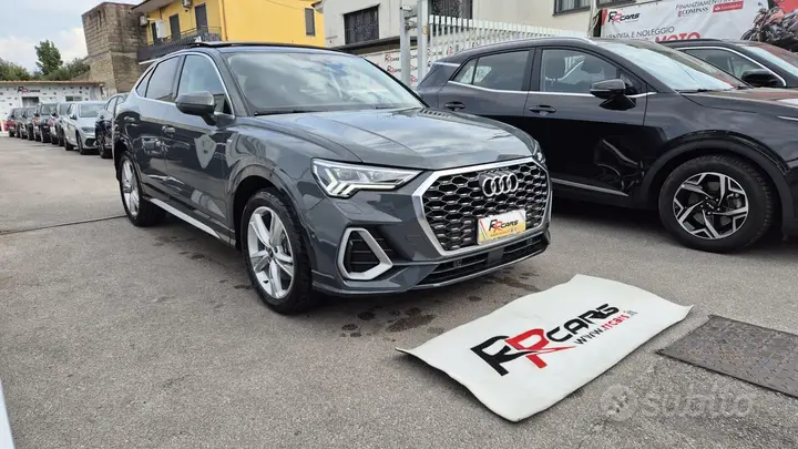 Audi Q3 2022 photo 2