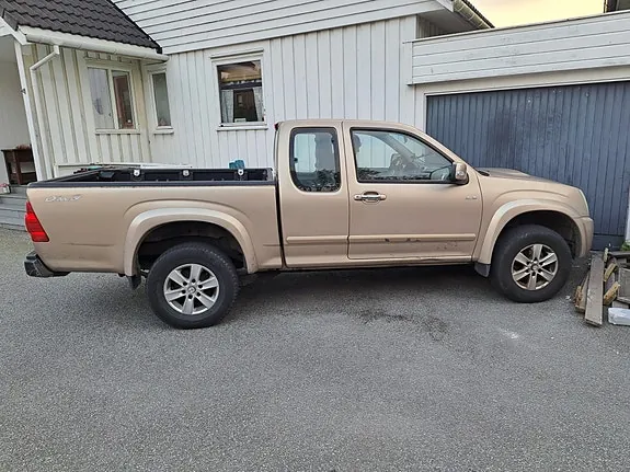 Isuzu D-Max