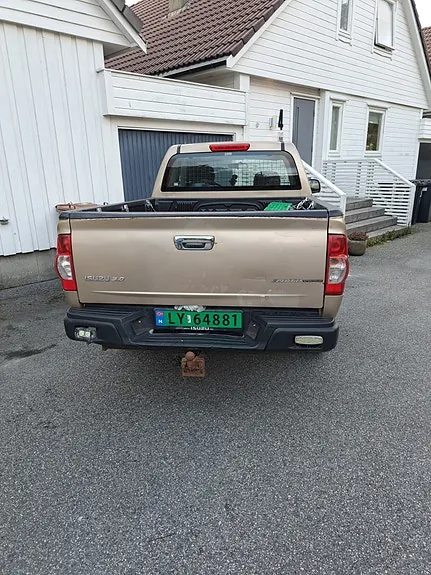Isuzu D-Max 2008 photo 3