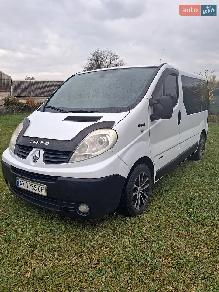 Renault Trafic 2010 photo 3