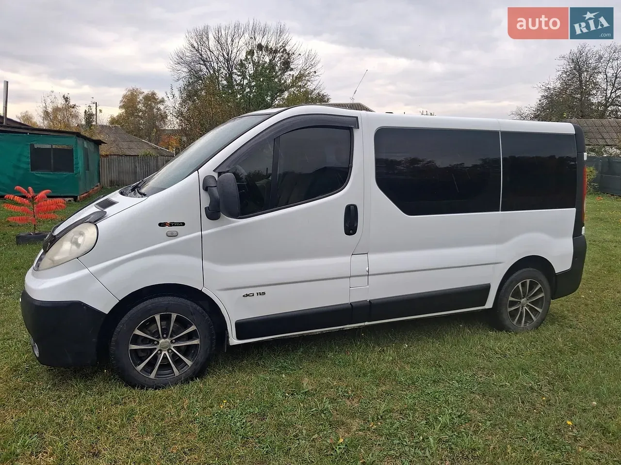 Renault Trafic 2010 photo 2