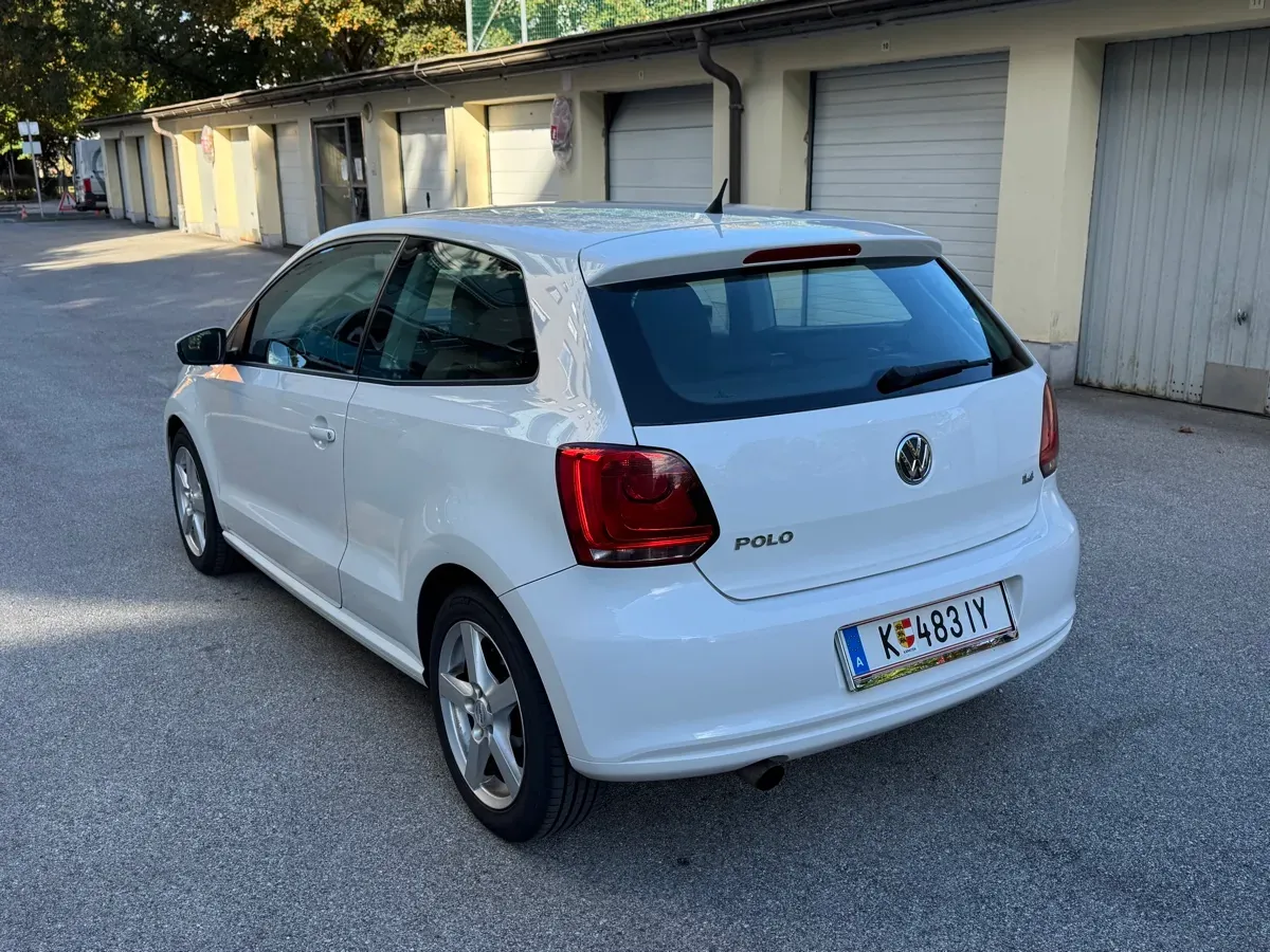 Volkswagen Polo 2010 photo 3