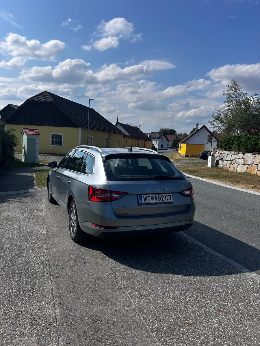Skoda Superb 2020 photo 2