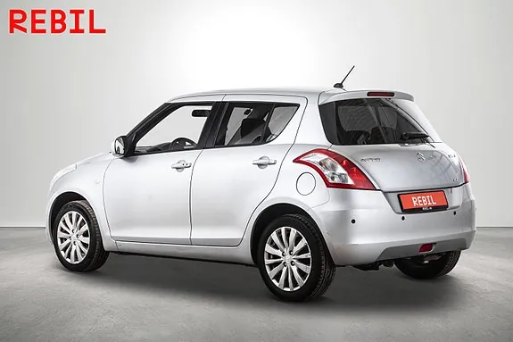 Suzuki Swift 2012 photo 5