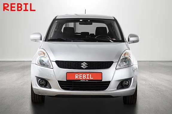 Suzuki Swift 2012 photo 3