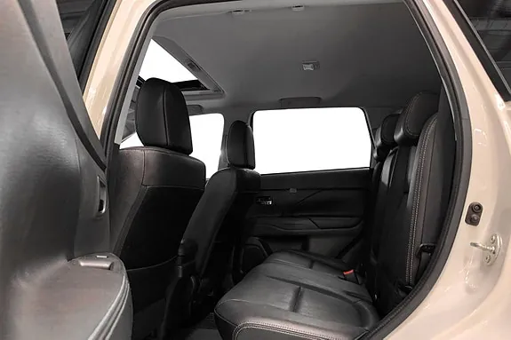 Mitsubishi Outlander 2015 photo 4