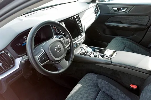 Volvo V60 2023 photo 5