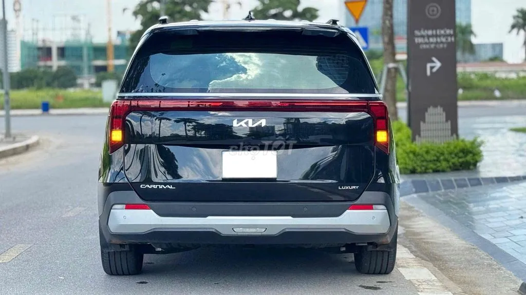 Kia Carnival 2025 photo 2