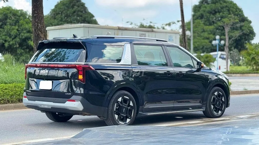 Kia Carnival 2025 photo 5