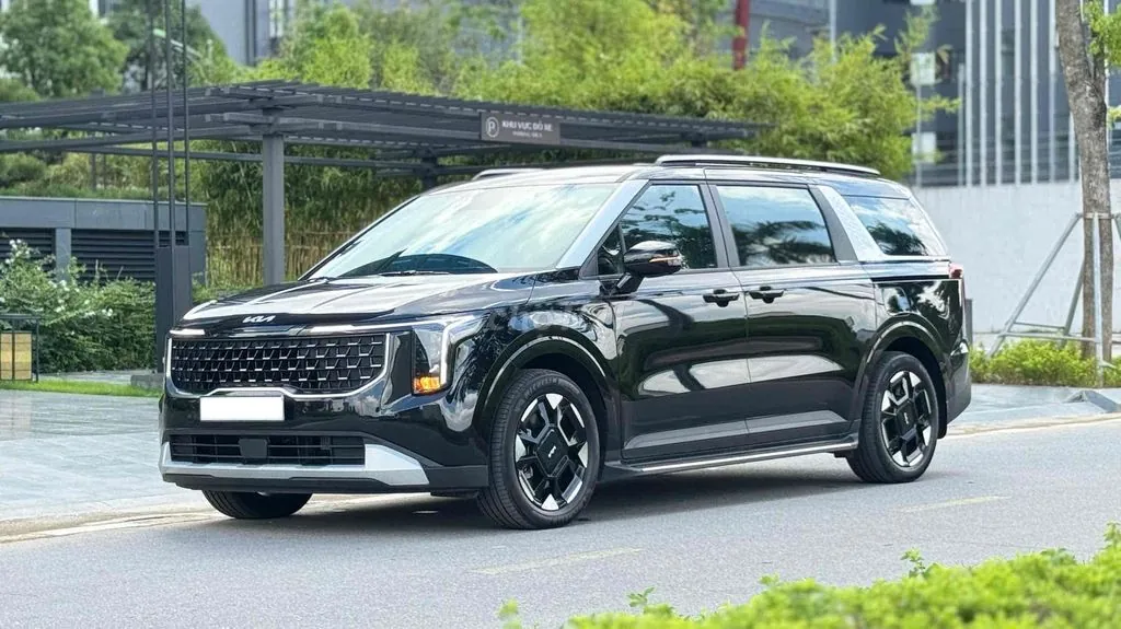 Kia Carnival 2025 photo 3