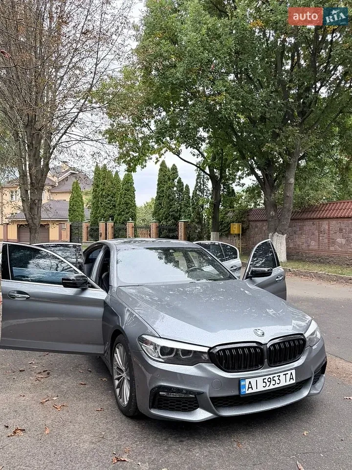 BMW 5 Series 2017 photo 2