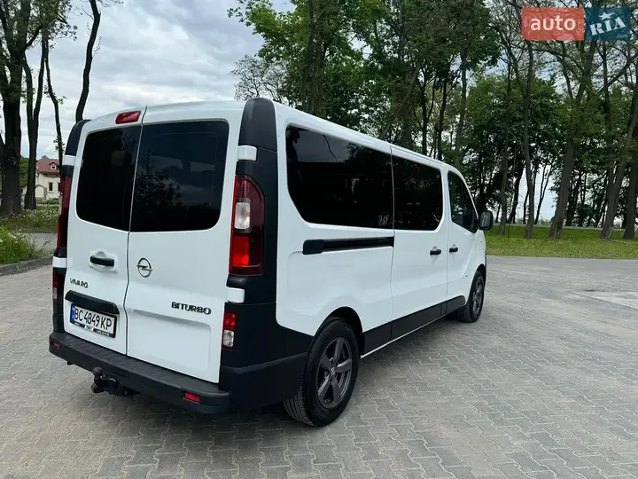 Opel Vivaro 2016 photo 5