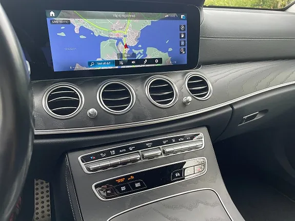 Mercedes-Benz E220 D 2023 photo 2
