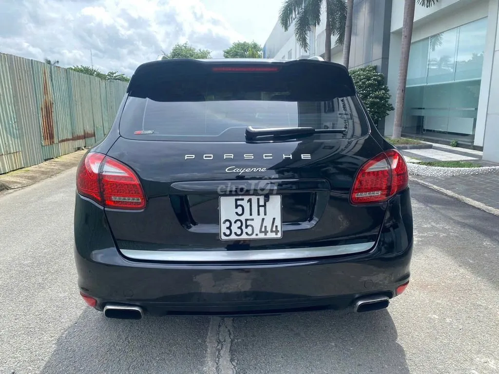 Porsche Cayenne 2010 photo 2