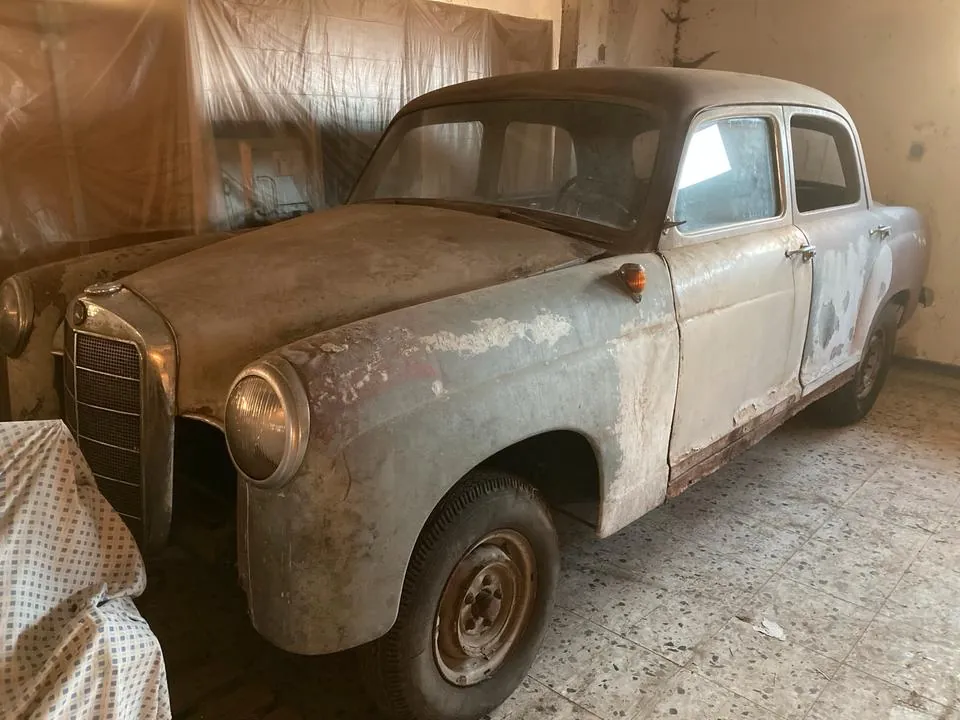 Mercedes-Benz Ponton