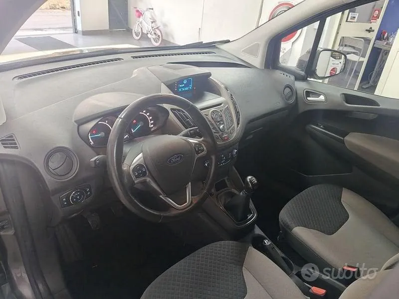 Ford Tourneo Courier 2017 photo 2