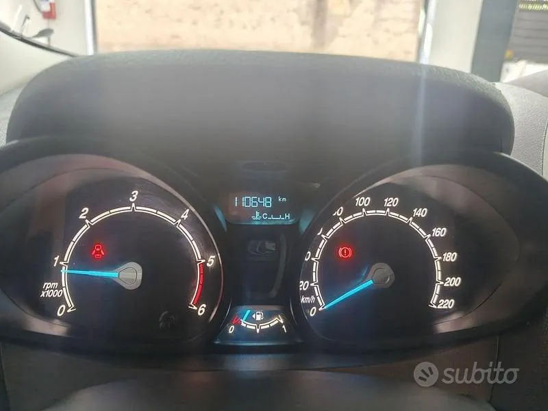 Ford Tourneo Courier 2017 photo 4