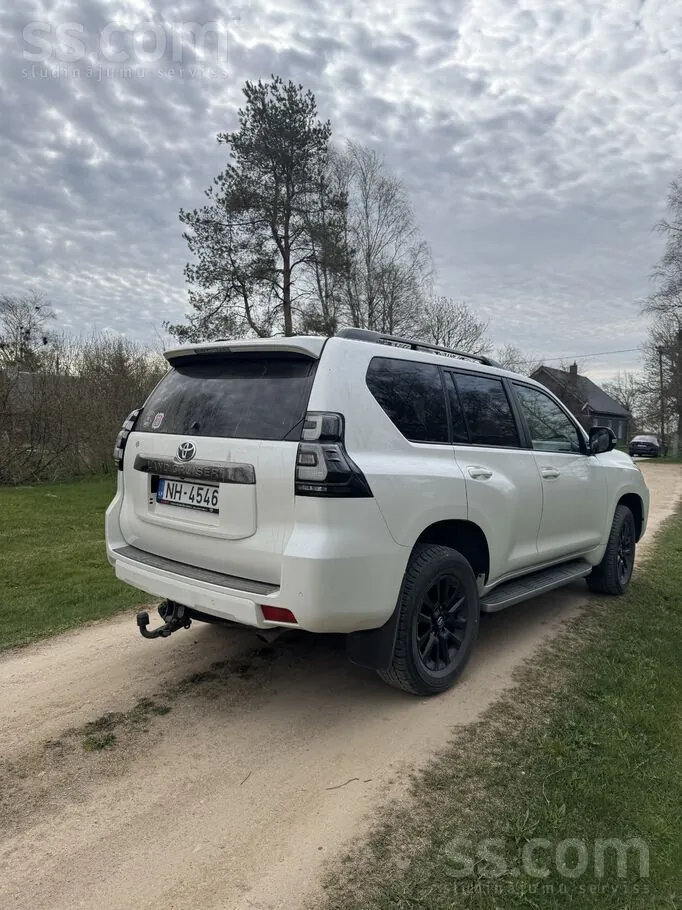 Toyota Land Cruiser 2022 photo 4