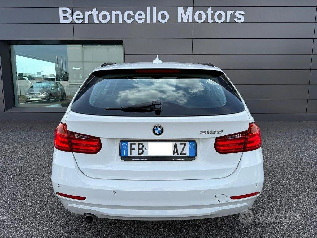 BMW 318D 2014 photo 5