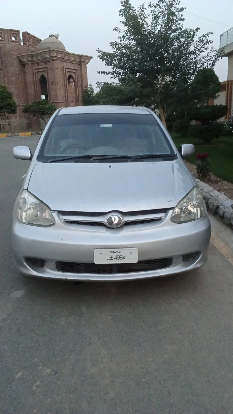 Toyota Platz