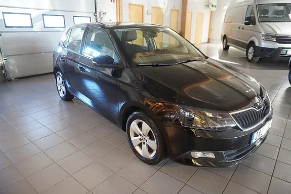 Skoda Fabia 2018 photo 3