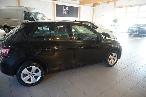 Skoda Fabia 2018 photo 4