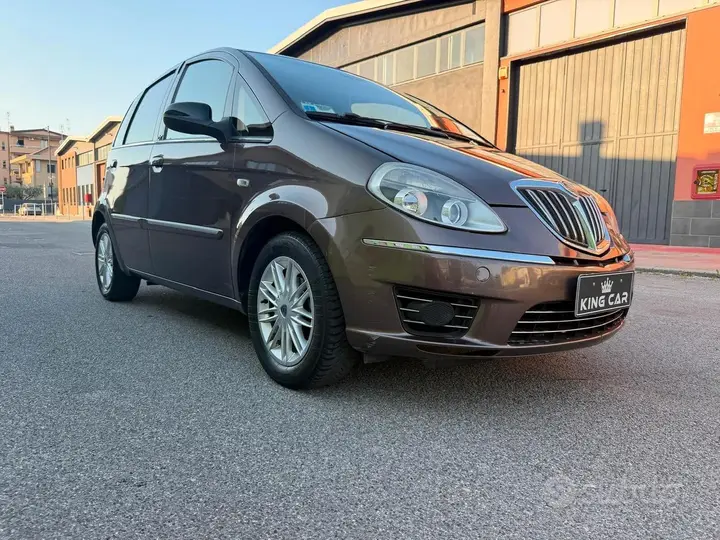 Lancia Musa 2011 photo 2