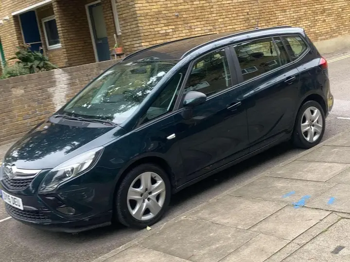 Vauxhall Zafira Tourer 2015 photo 2