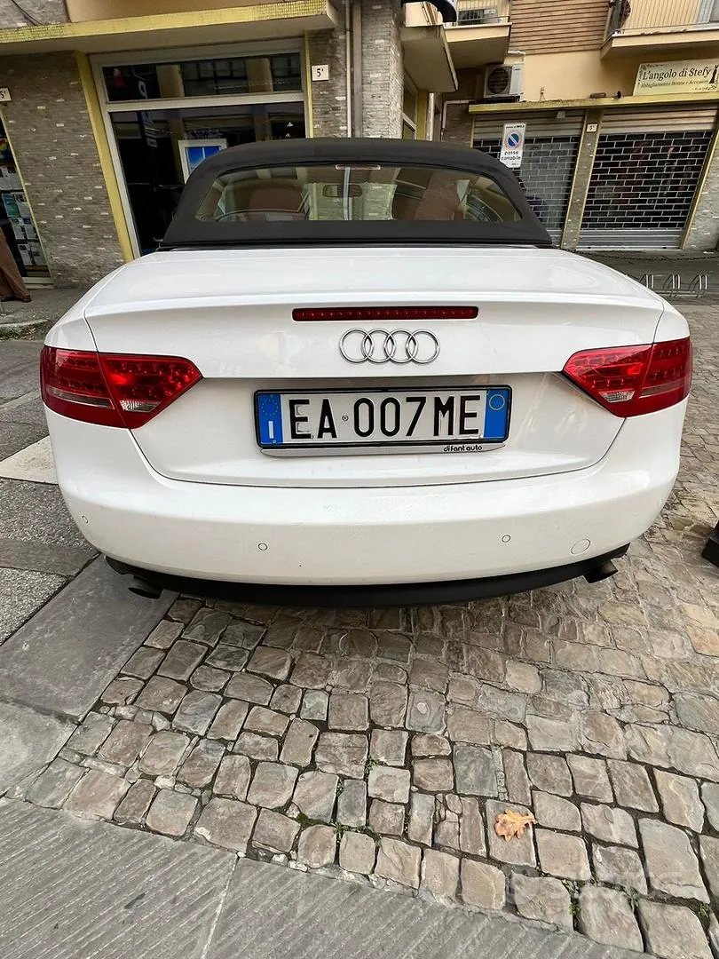 Audi A5 2010 photo 4