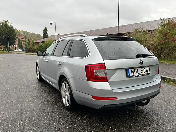 Skoda Octavia 2013 photo 4