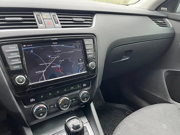 Skoda Octavia 2013 photo 5
