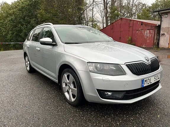 Skoda Octavia 2013 photo 2