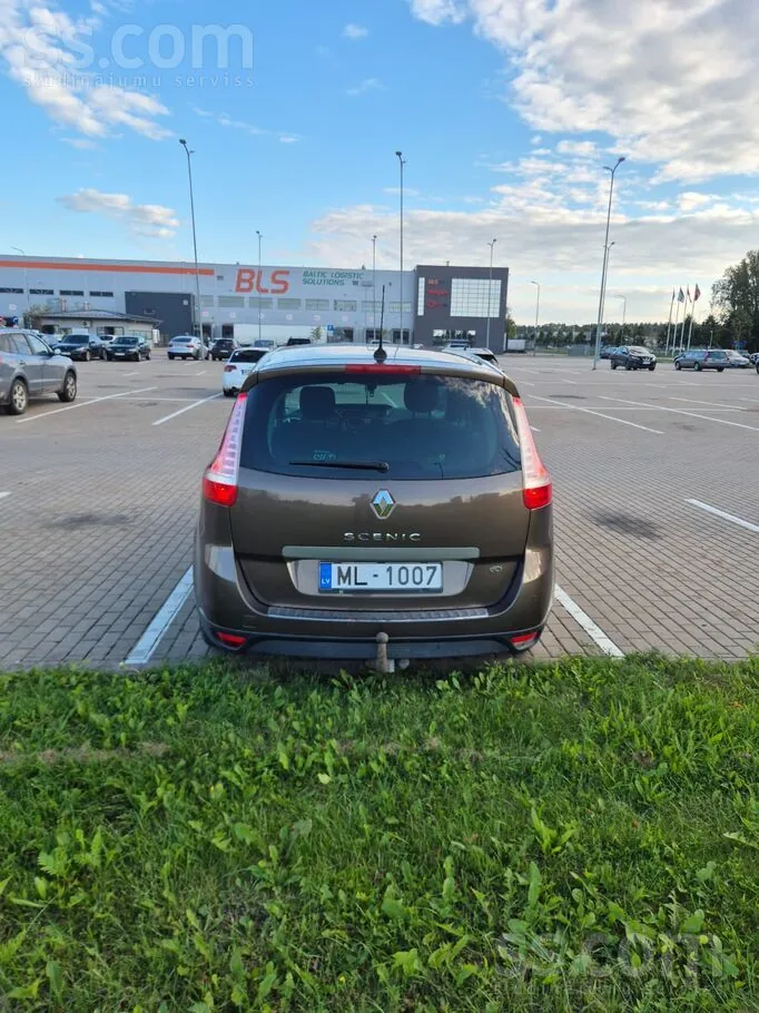 Renault Grand Scenic 2011 photo 3