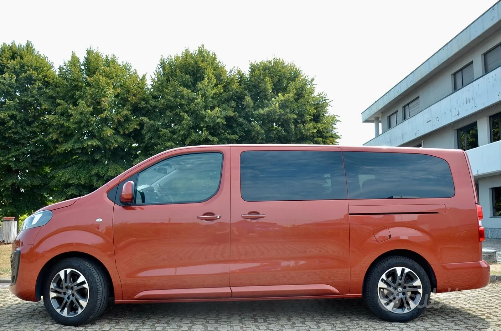 Opel Zafira Life 2021 photo 3