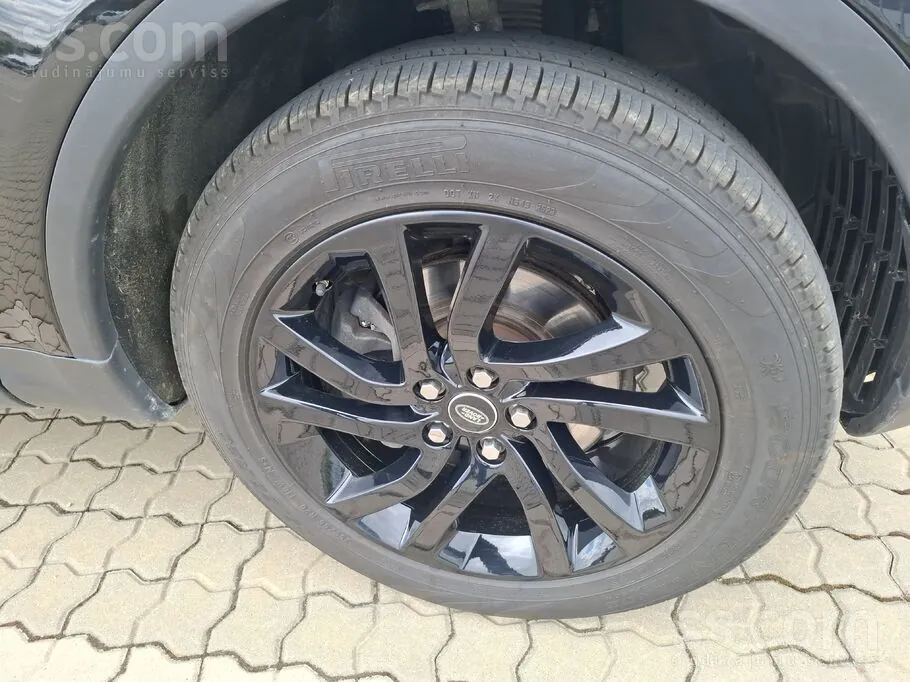 Land Rover Discovery 2017 photo 5