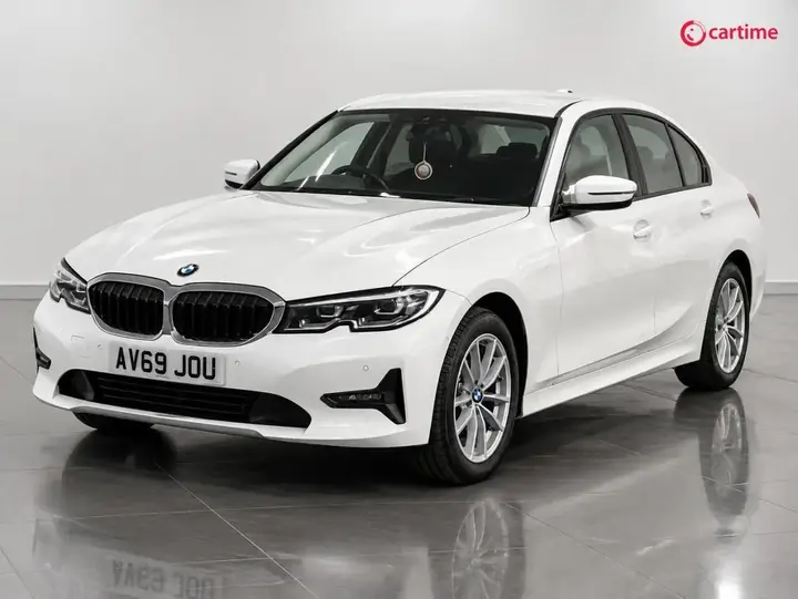 BMW 3 Series 2019 photo 4