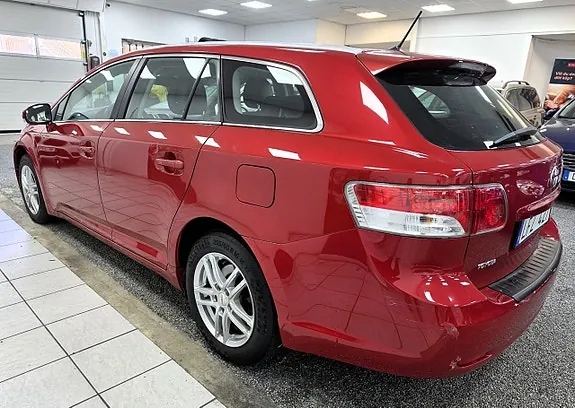 Toyota Avensis 2011 photo 4