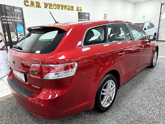 Toyota Avensis 2011 photo 3