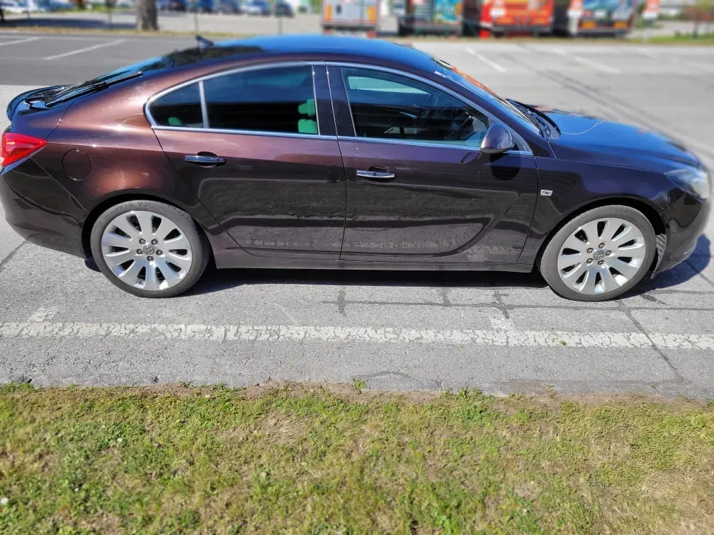 Opel Insignia 2011 photo 2