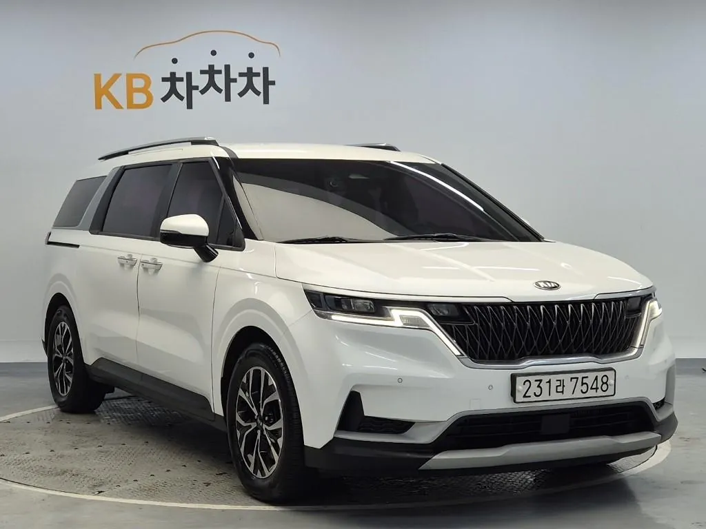 Kia Carnival 2021 photo 4