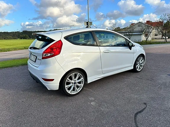 Ford Fiesta 2009 photo 5