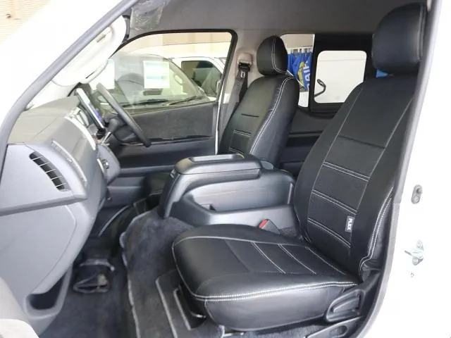 Toyota Hiace Wagon 2022 photo 2