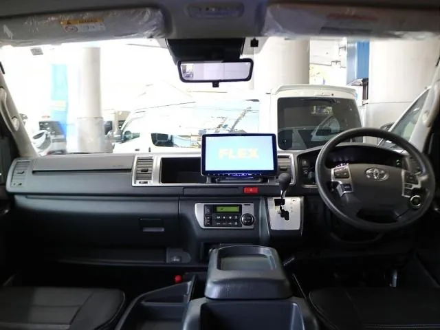 Toyota Hiace Wagon 2022 photo 4