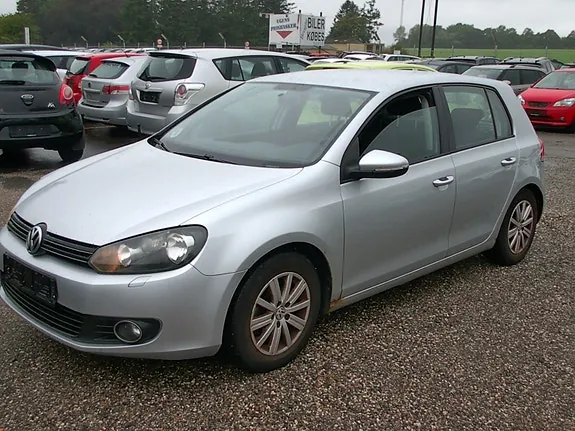 Volkswagen Golf Vi 2010 photo 2