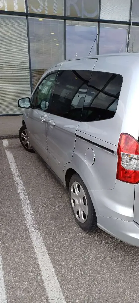 Ford Tourneo Courier 2017 photo 3