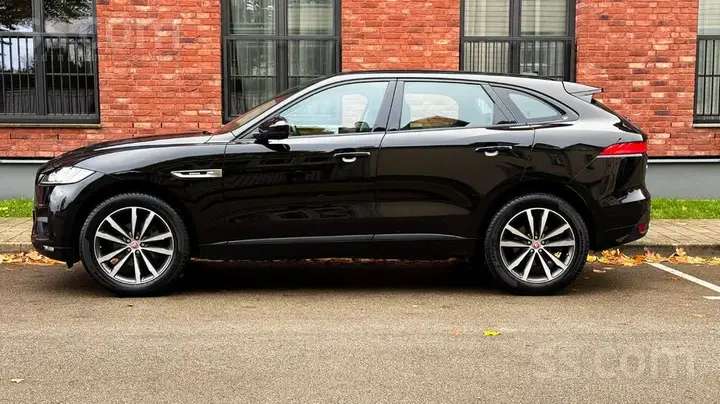 Jaguar F-Pace 2019 photo 4