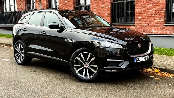 Jaguar F-Pace