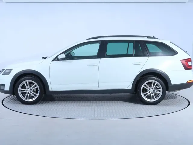 Skoda Octavia 2017 photo 2