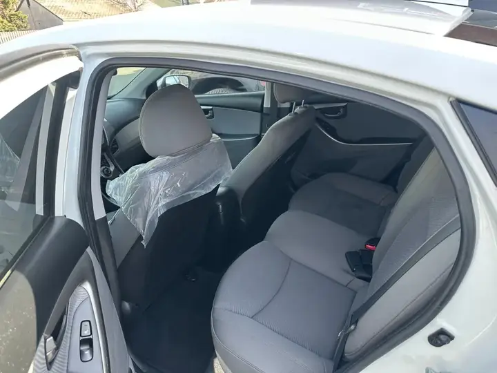 Hyundai Elantra 2013 photo 5